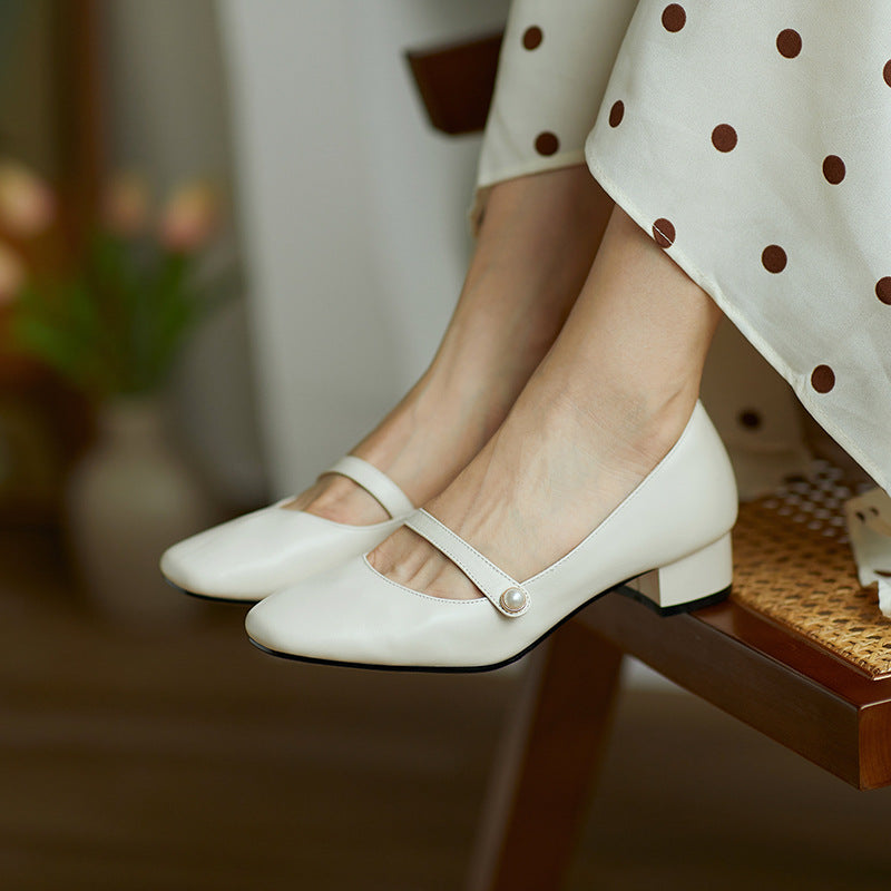 Escarpins Mary Jane vintage à talons épais par Amélie Morin