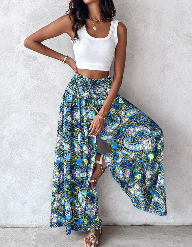 Pantalon large à imprimé floral rétro par Amélie Morin