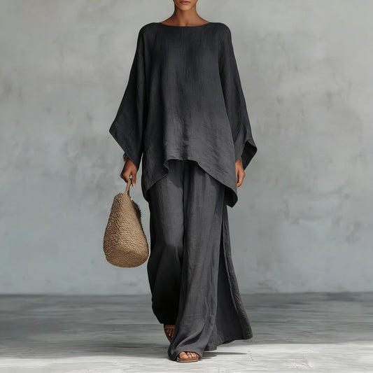 Ensemble minimaliste pour femme composé d'un haut décontracté et d'un pantalon large