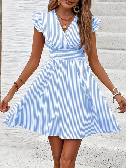 Robe chic à rayures Amelie Morin, col V et taille haute