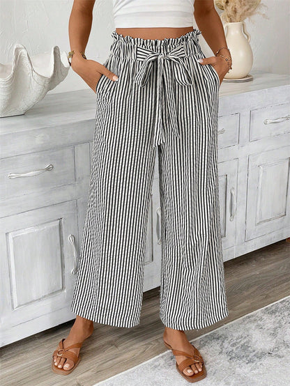 Pantalon rayé à jambes droites par Amélie Morin
