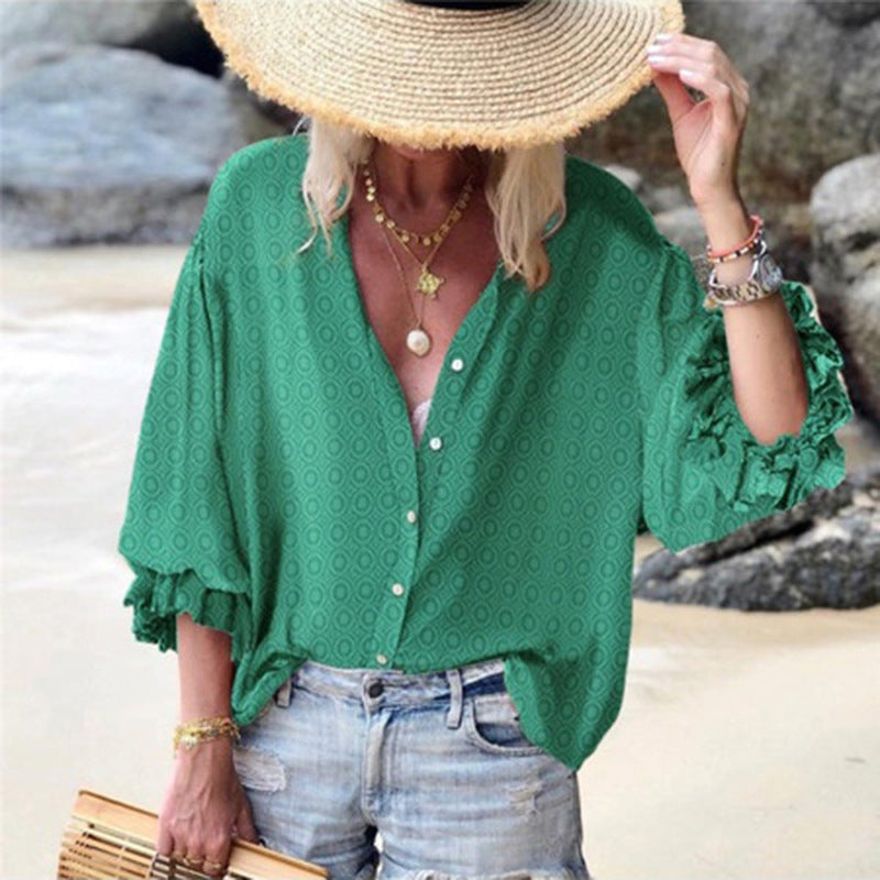 Chemisier chic à pois boutonné par Amélie Morin