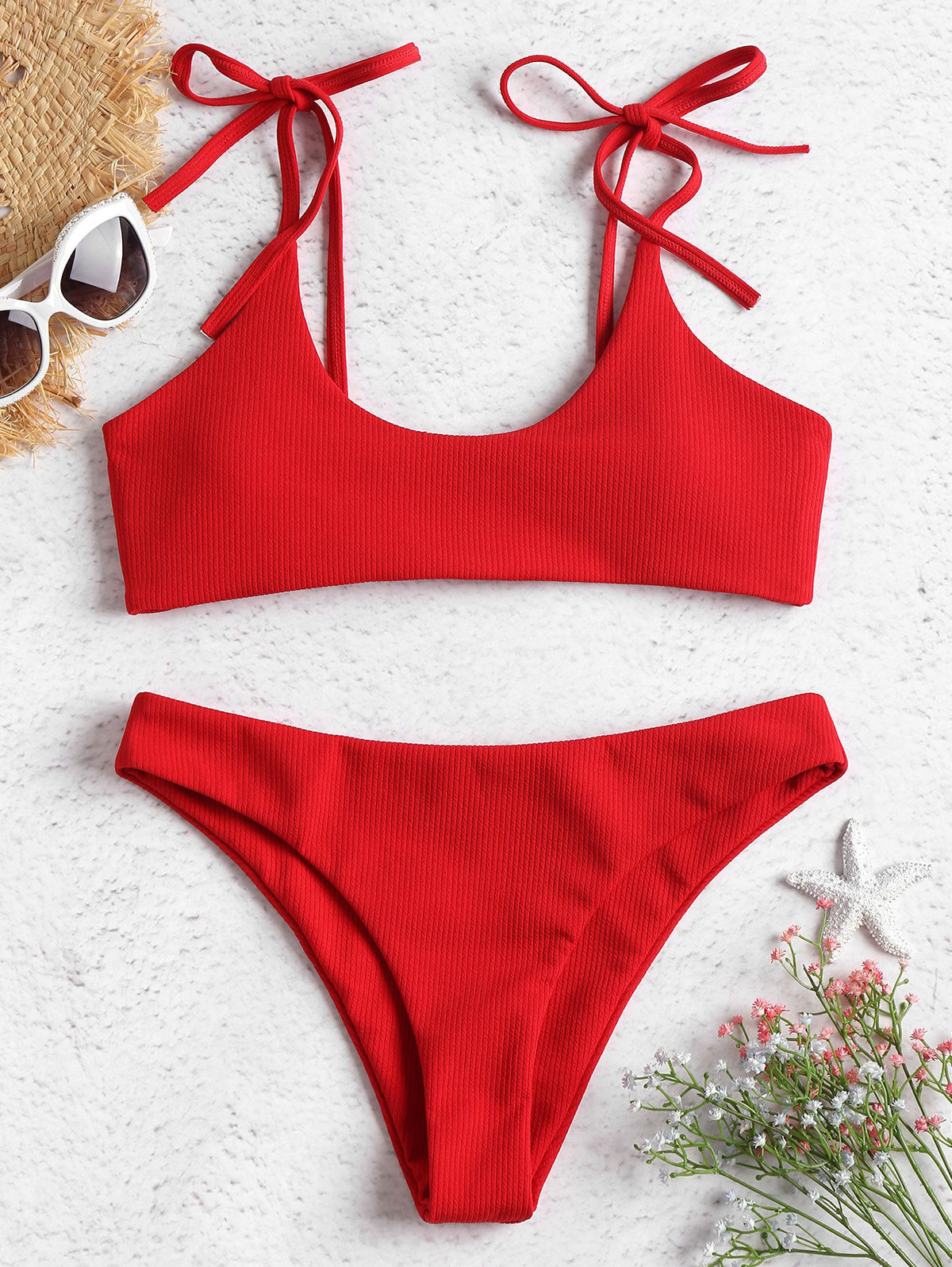 Bikini taille basse sans bretelles audacieux par Amélie Morin