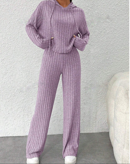 Ensemble de détente à capuche rayé confortable Amélie Morin
