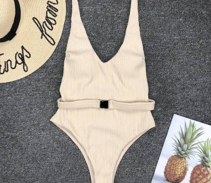 Maillot de bain une pièce chic à ceinture signé Amélie Morin