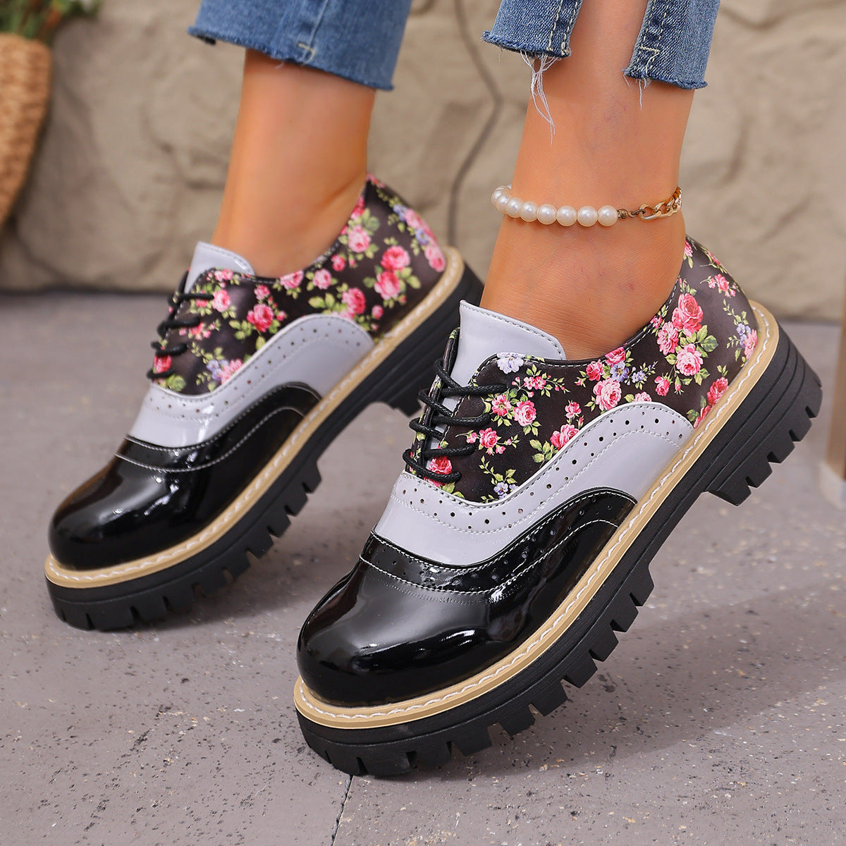 Chaussures décontractées grandes tailles à imprimé floral chic Amelie Morin