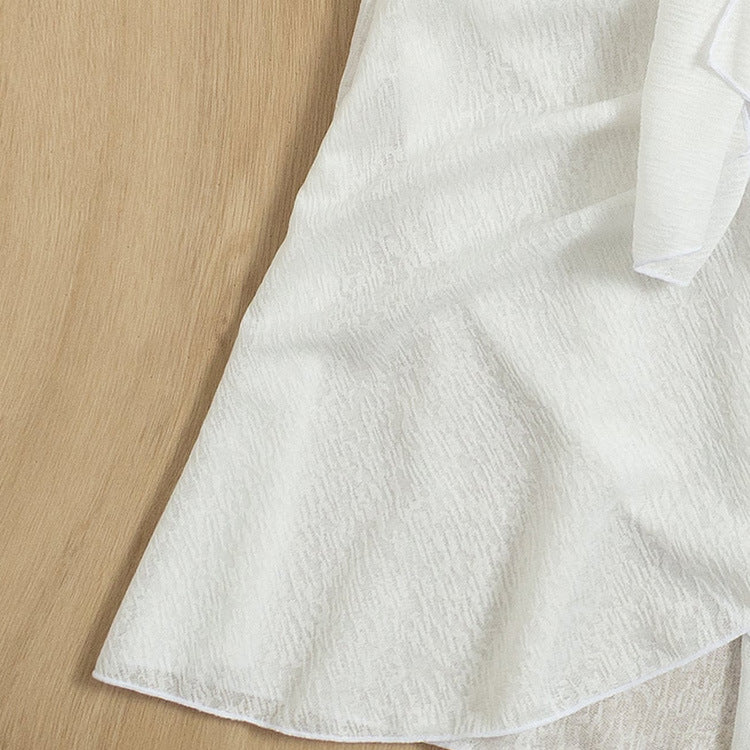 Ensemble bikini blanc chic fendu par Amélie Morin