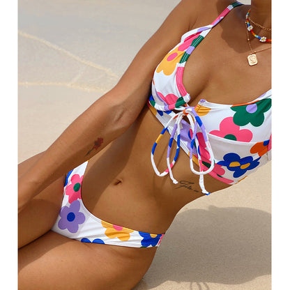 Bikini dos nu fleuri par Amélie Morin