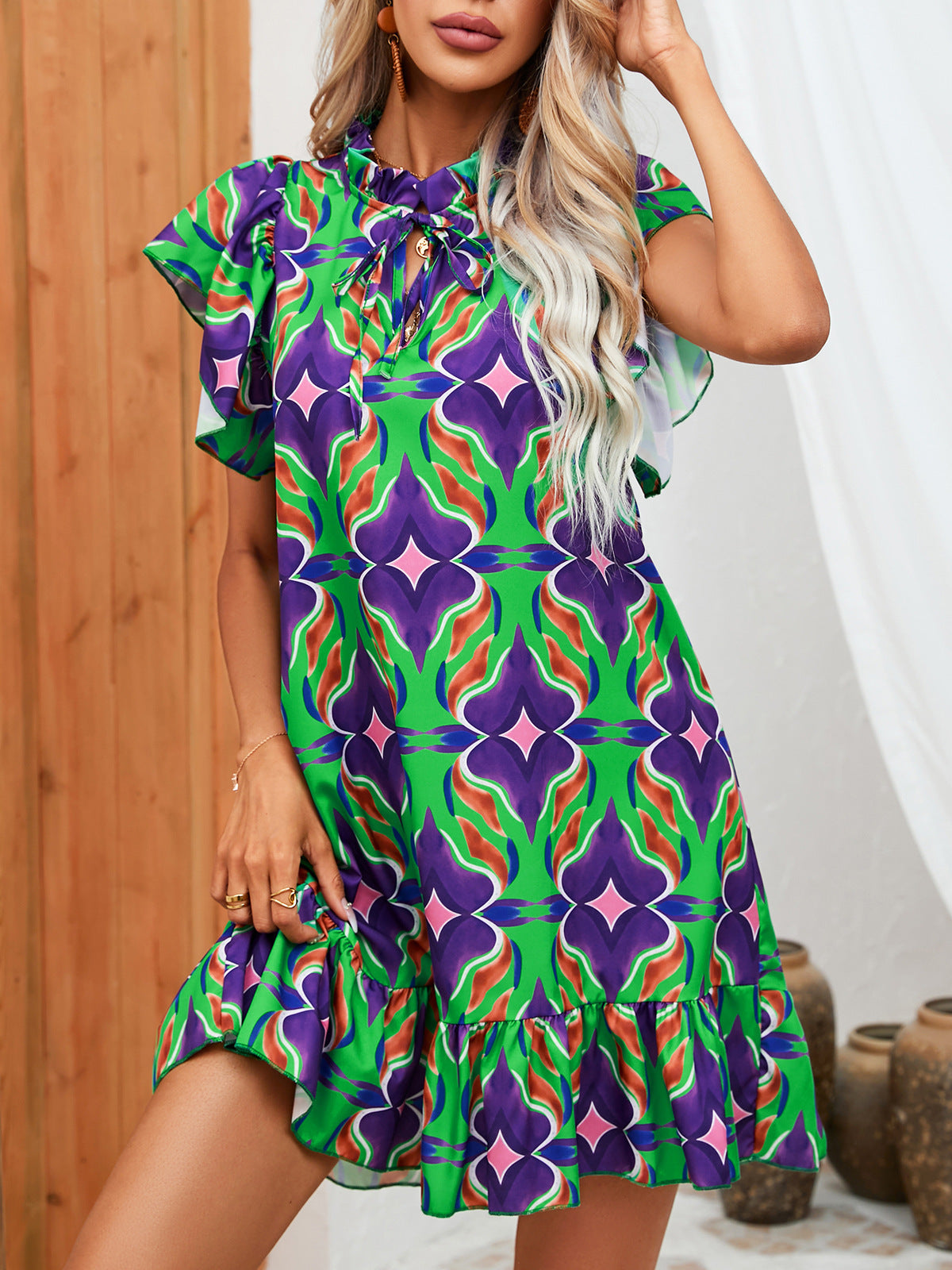 Robe à volants imprimée et vibrante par Amélie Morin