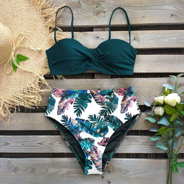 Bikini taille haute fleuri par Amélie Morin