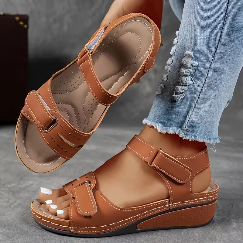 Sandales compensées confortables Amelie Morin à brides Perfect-Fit