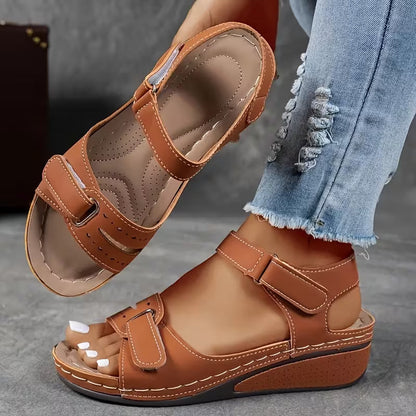 Sandales compensées confortables Amelie Morin à brides Perfect-Fit