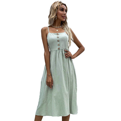 Robe midi chic de la collection été d'Amélie Morin