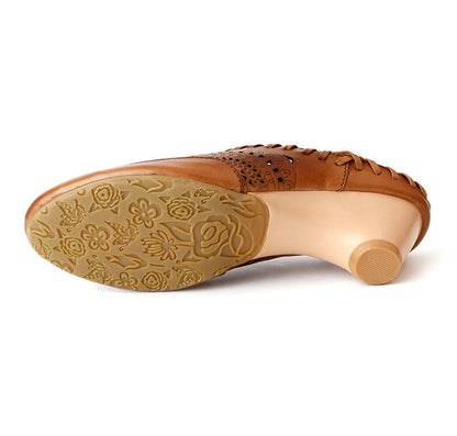 Sandales vintage en cuir à talons moyens par Amélie Morin