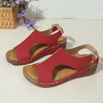Sandales compensées confortables par Amélie Morin
