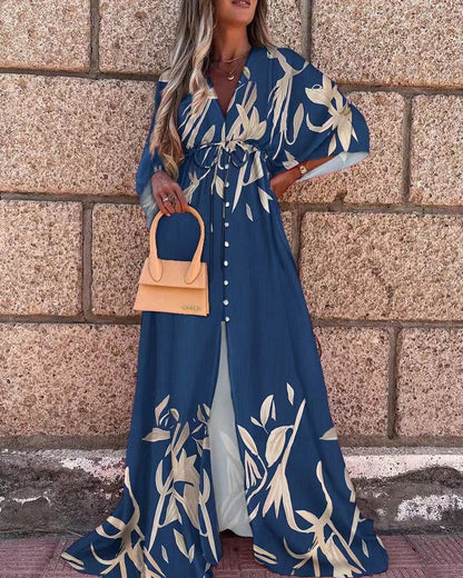 Robe longue à lacets et col en V éclatant signée Amélie Morin
