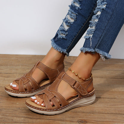 Sandales compensées confortables vintage par Amélie Morin