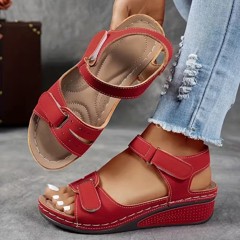 Sandales compensées confortables Amelie Morin à brides Perfect-Fit