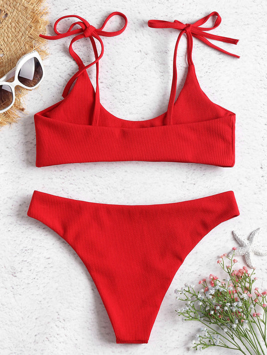 Bikini taille basse sans bretelles audacieux par Amélie Morin