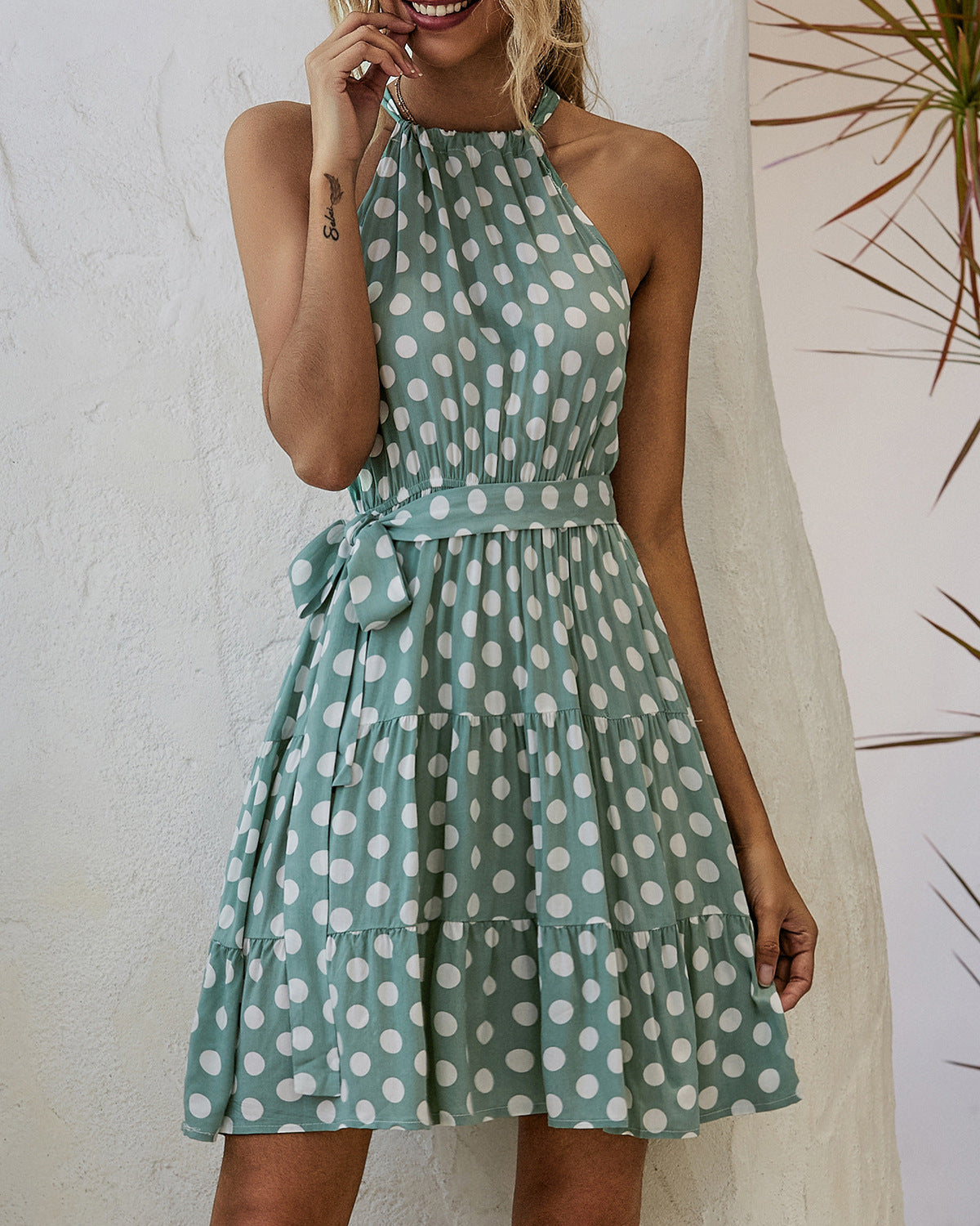 Robe dos nu à pois chic signée Amélie Morin