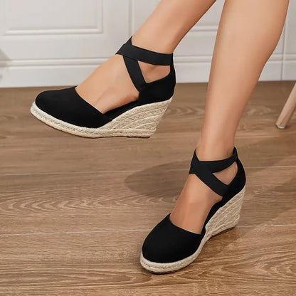 Chic Elizabeth Ainsley Plus Size Sports Sandals