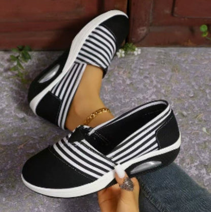 Chaussures rayées légères à enfiler Amelie Morin pour femmes