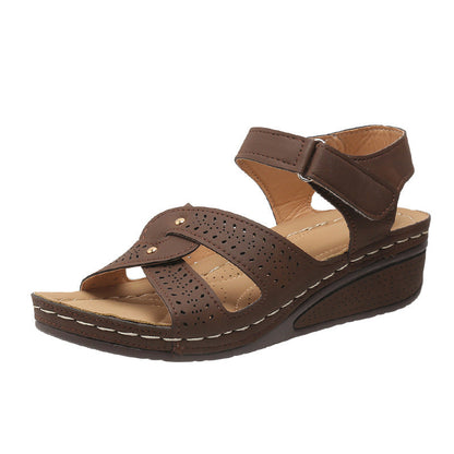 Sandales compensées chics par Amélie Morin