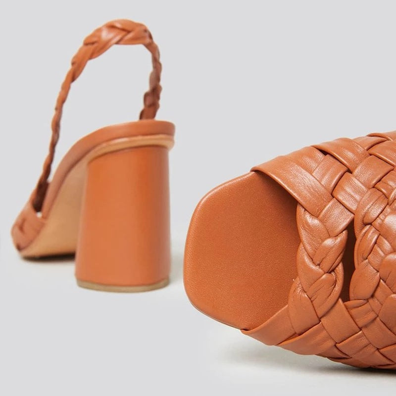 Sandales à talons tissées chics par Amélie Morin