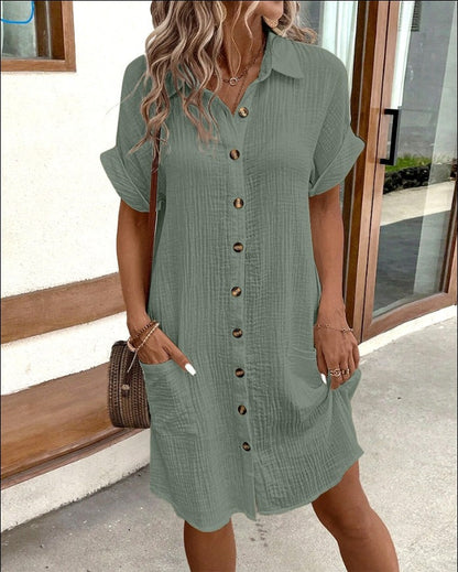 Robe-chemise chic à manches courtes signée Amélie Morin