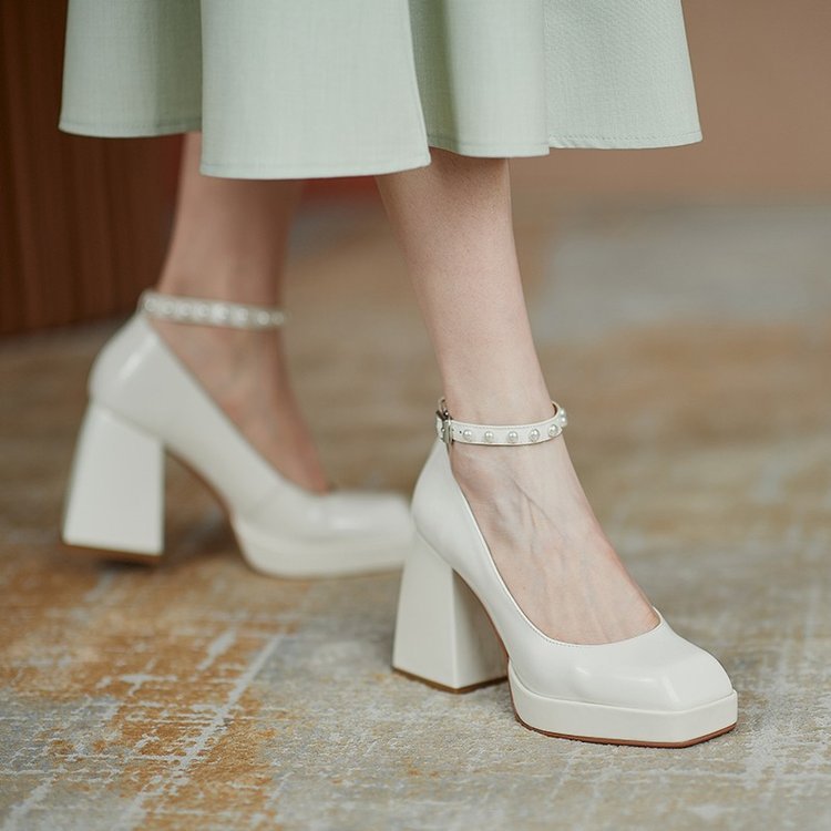 Escarpins chics à talons carrés Amelie Morin