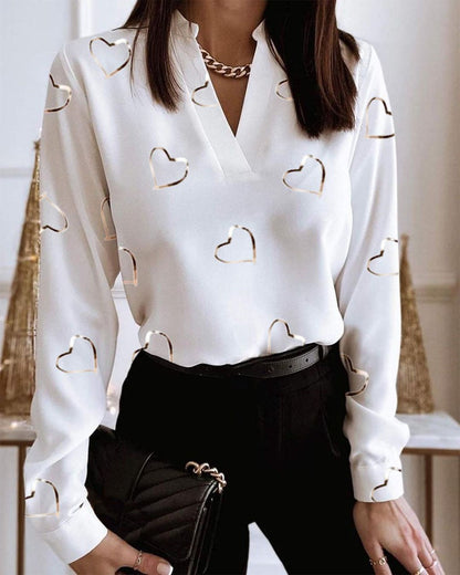 Chemise imprimée à col en V et manches longues par Amélie Morin