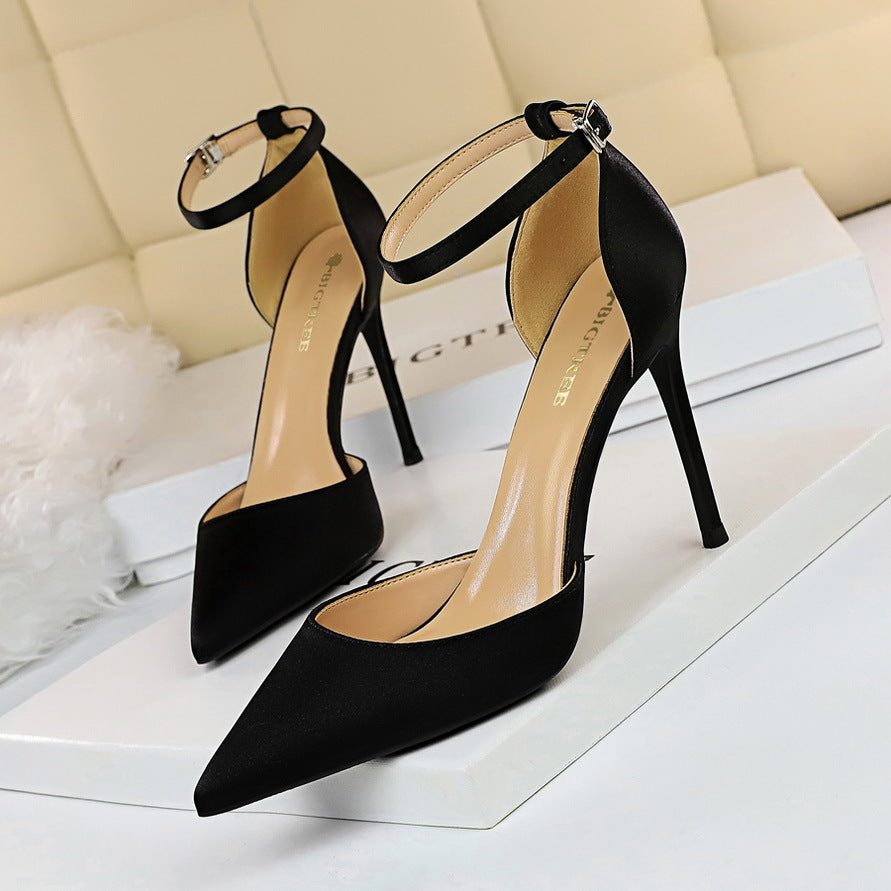 Elegant Silk Pointed Heels by Elizabeth Ainsley