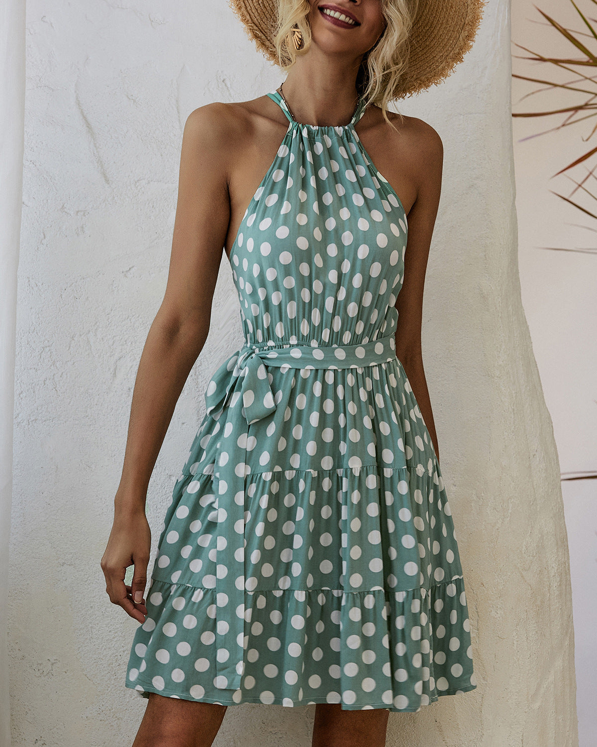 Robe dos nu à pois chic signée Amélie Morin