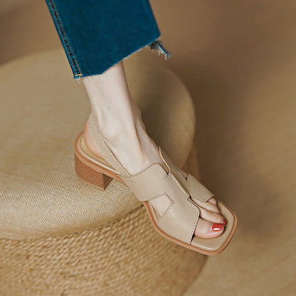 Sandales chics à talons épais par Amélie Morin