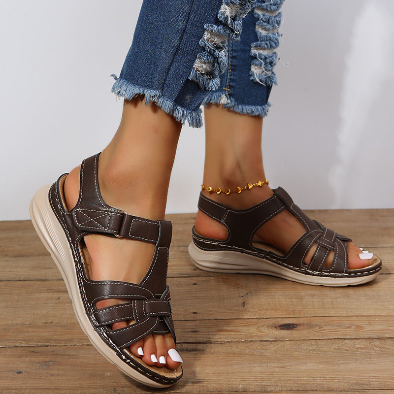 Sandales compensées confortables vintage par Amélie Morin