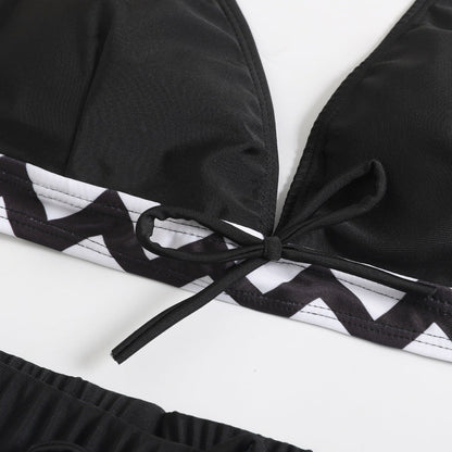 Ensemble bikini chic à motifs zigzag Amélie Morin avec short