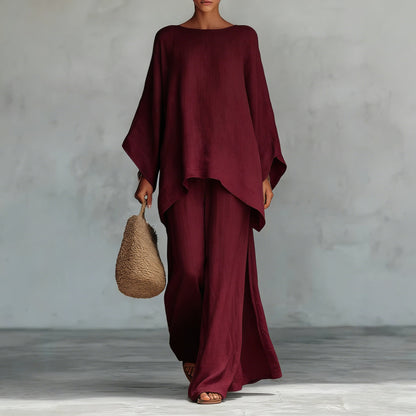 Ensemble minimaliste pour femme composé d'un haut décontracté et d'un pantalon large