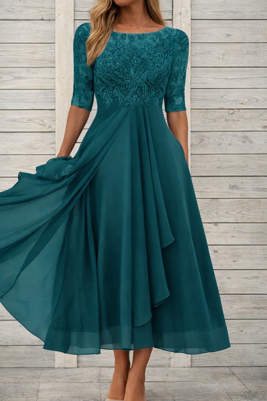 Élégante robe de soirée midi en dentelle Amélie Morin