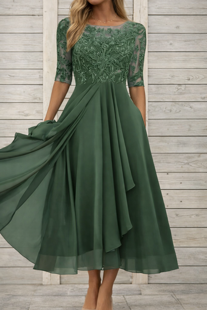 Élégante robe de soirée midi en dentelle Amélie Morin