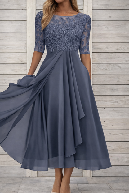 Élégante robe de soirée midi en dentelle Amélie Morin