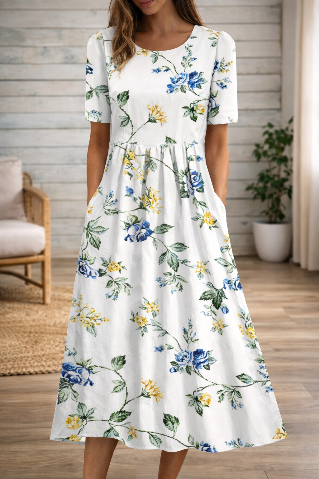 Robe à col rond imprimée de fleurs par Amélie Morin