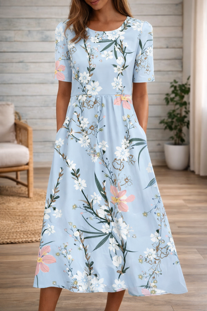 Robe à col rond imprimée de fleurs par Amélie Morin