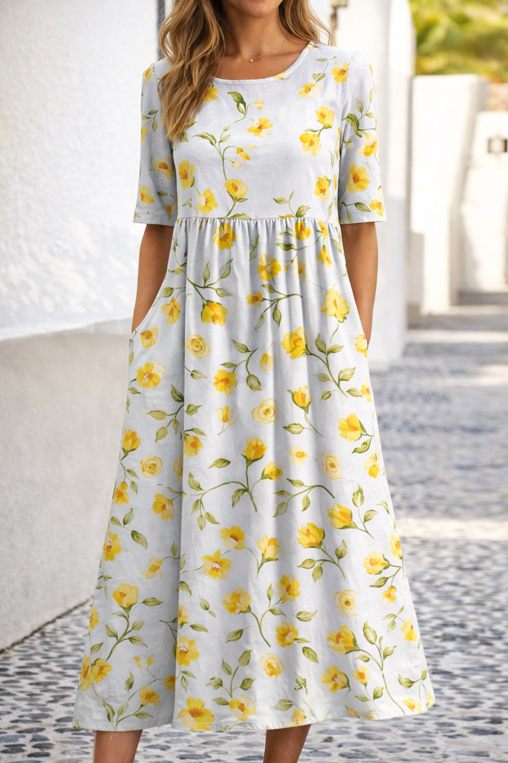 Robe d'été à imprimé floral Amelie Morin à col en V