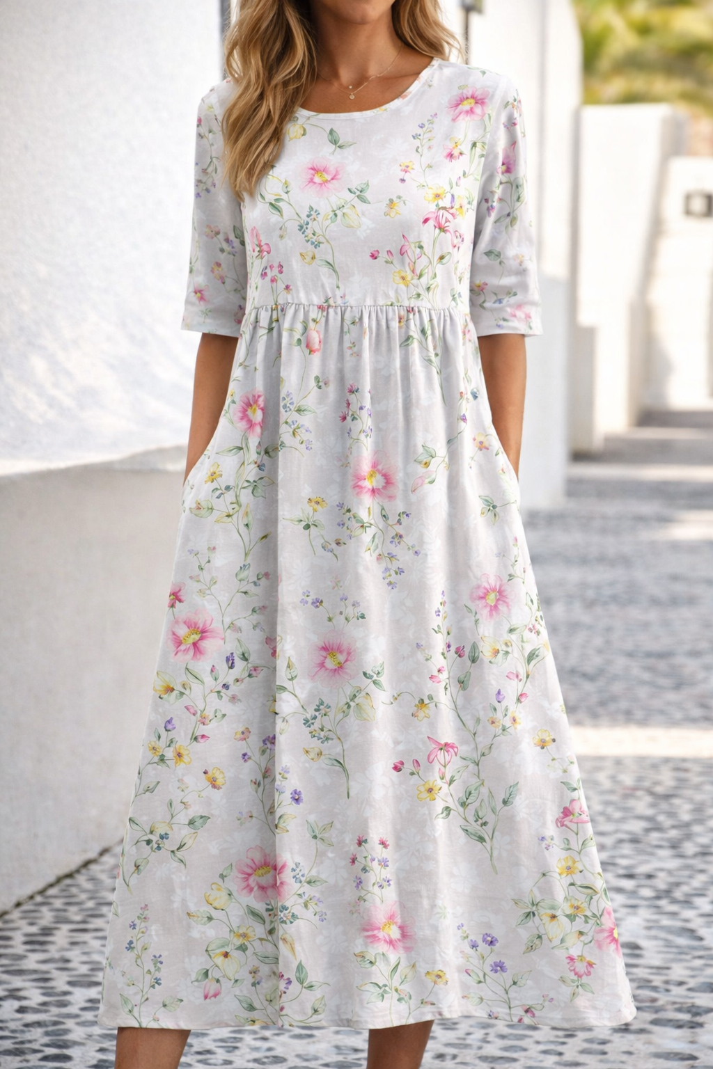 Robe d'été à imprimé floral Amelie Morin à col en V