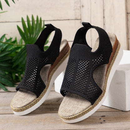 Sandales compensées respirantes par Amélie Morin