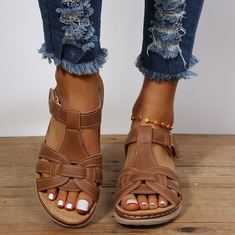 Sandales compensées confortables vintage par Amélie Morin