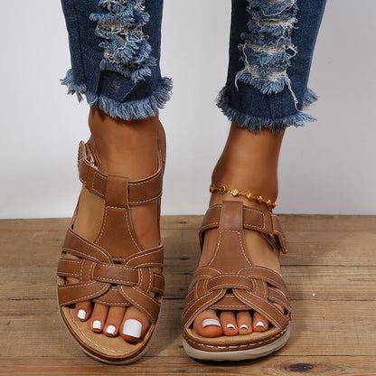 Sandales compensées confortables vintage par Amélie Morin