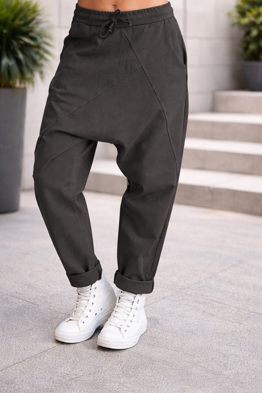 Pantalon harem en coton Amelie Morin coupe décontractée