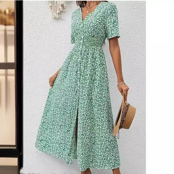 Robe fendue élégante à col en V signée Amélie Morin