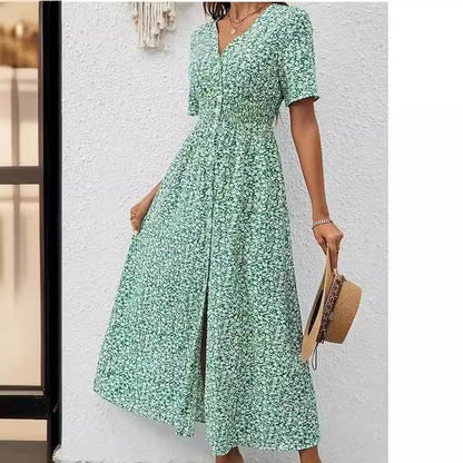 Robe fendue élégante à col en V signée Amélie Morin